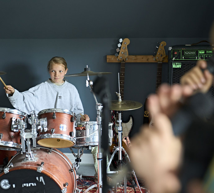 Børn der spiller musik